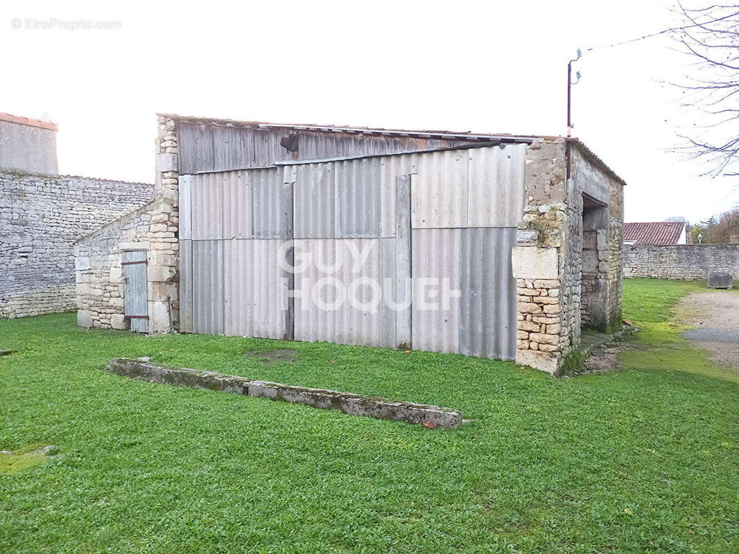 Terrain à SAINT-PIERRE-D&#039;OLERON
