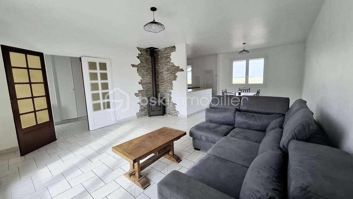 Maison à ASCHERES-LE-MARCHE