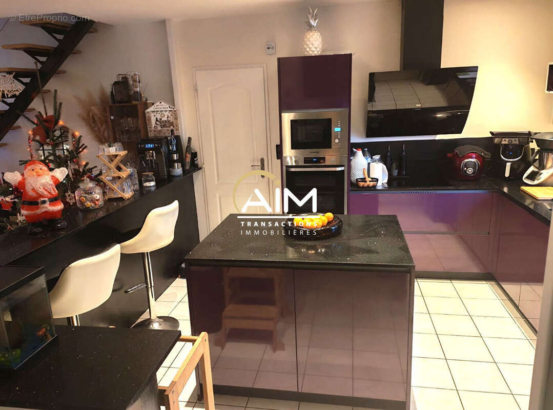 Maison à SAINT-DENIS-LES-PONTS