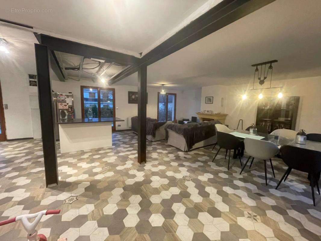 Maison à ROSNY-SUR-SEINE