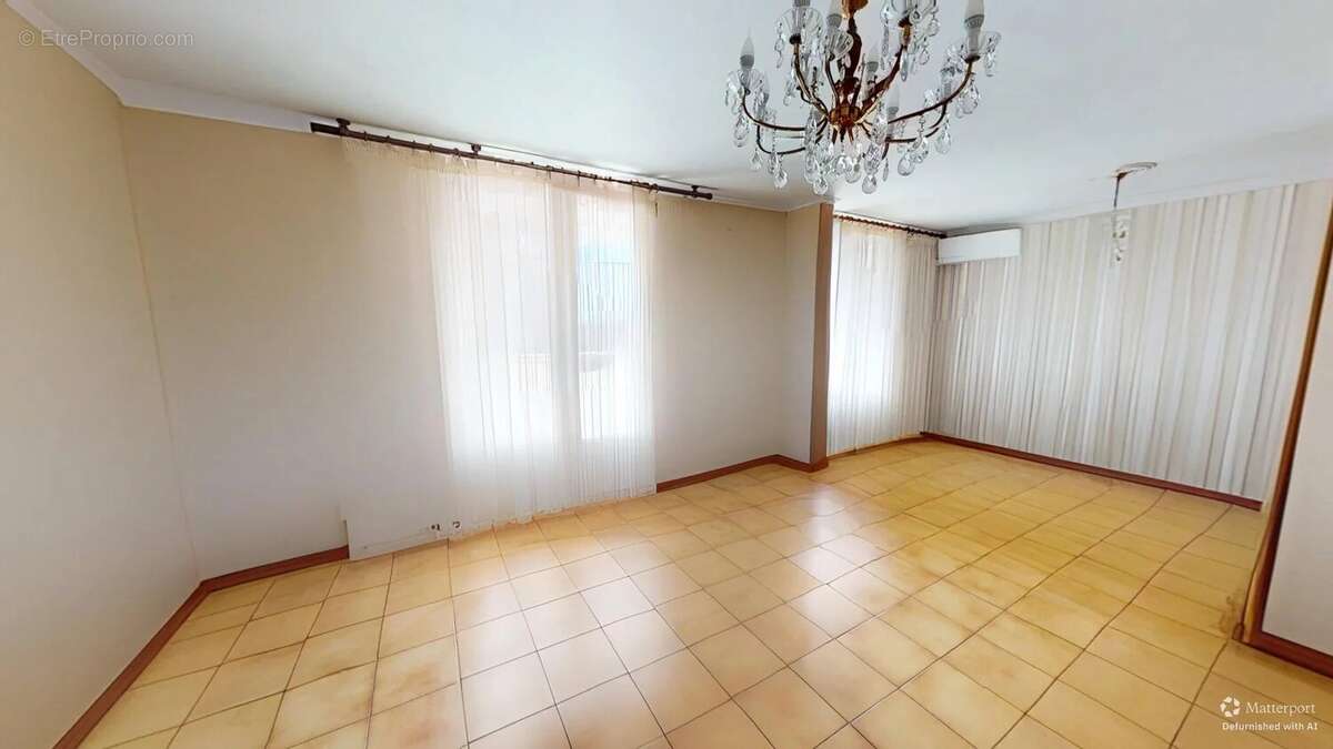 Appartement à PORT-DE-BOUC