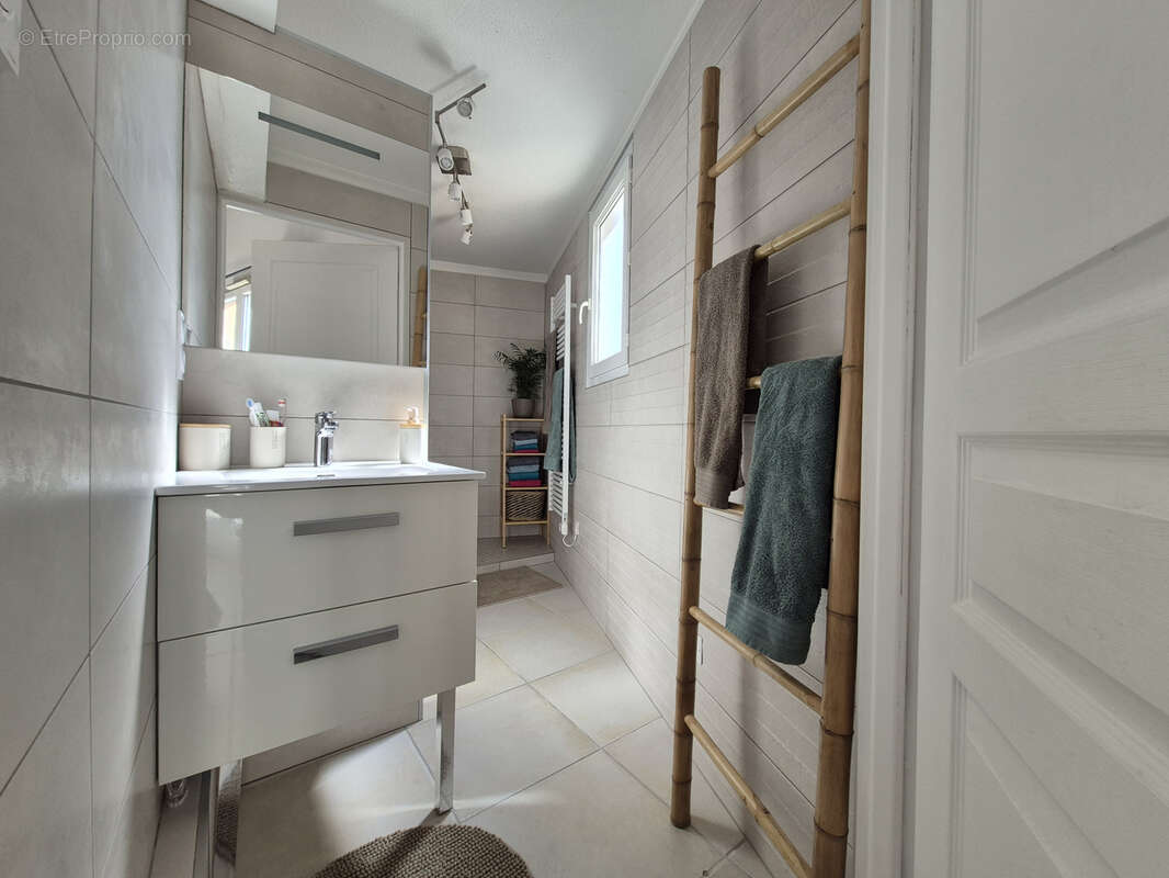 Appartement à PIERREFEU-DU-VAR