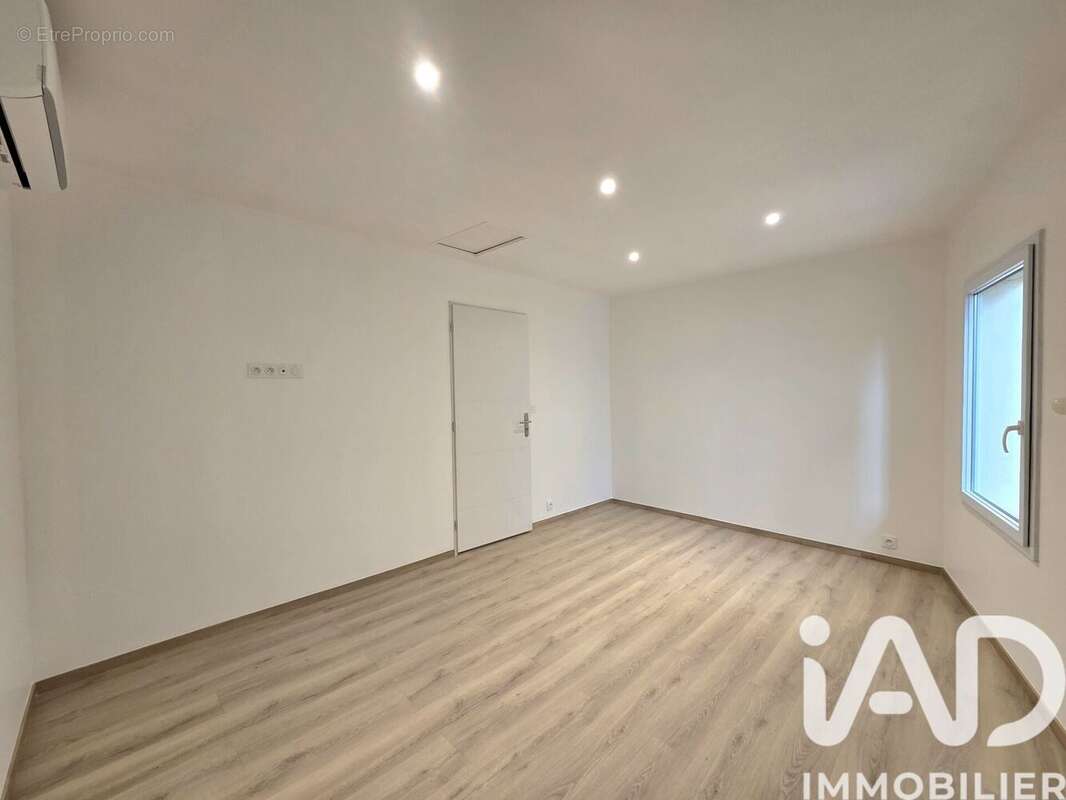 Photo 8 - Appartement à BAGNOLS-SUR-CEZE