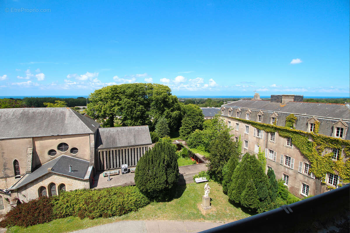 Appartement à SAINT-PIERRE-EGLISE