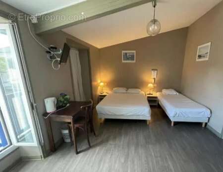 Commerce à BOURCEFRANC-LE-CHAPUS