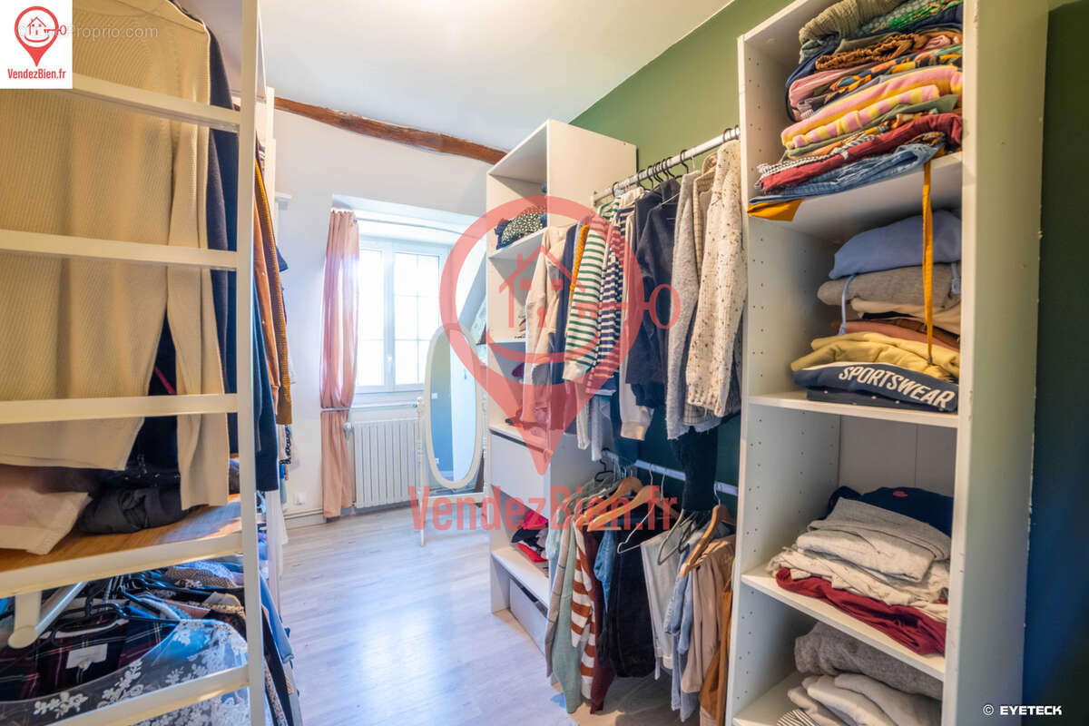 Maison à NEUVY-EN-SULLIAS