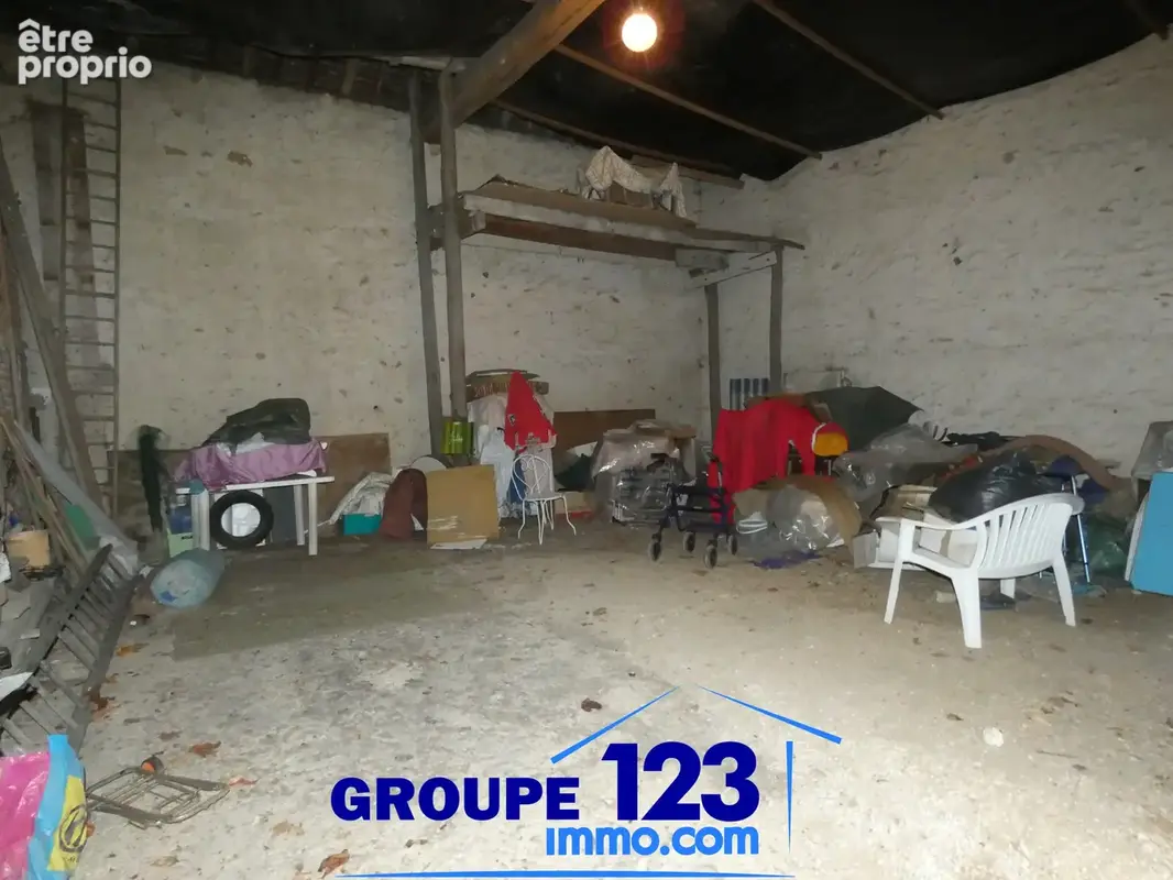 Longère de caractère avec dépendances - photo 16