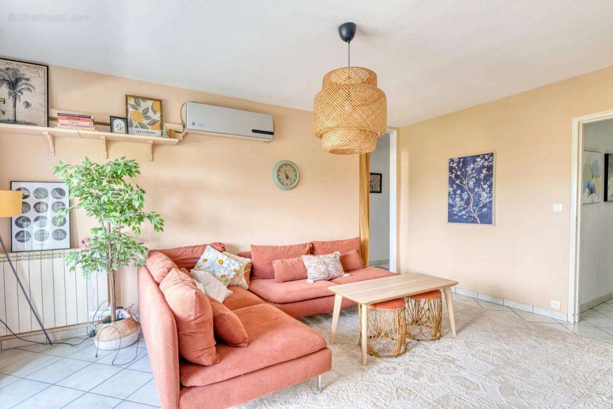 Appartement à SAINT-PRIEST