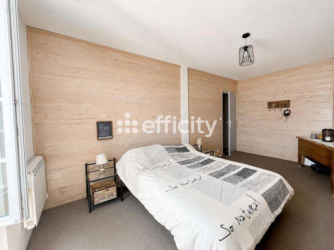 Maison 200 m² à Saint-Andre-De-Lidon  - photo 9