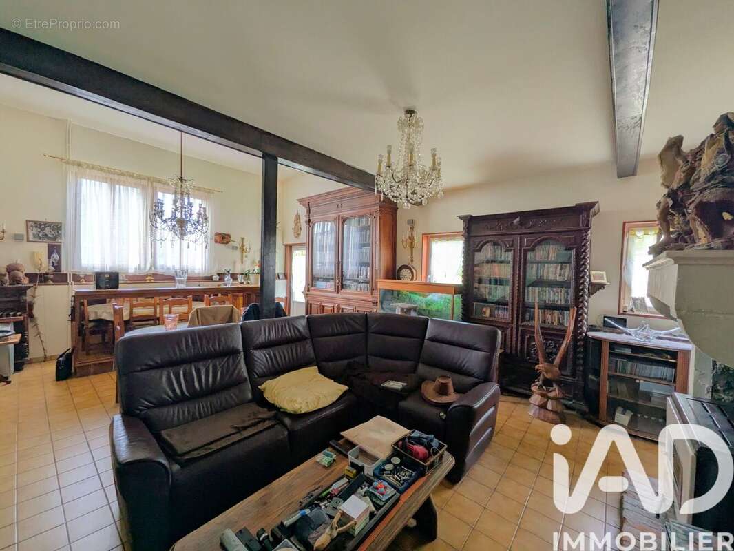 Photo 2 - Maison à GREGES