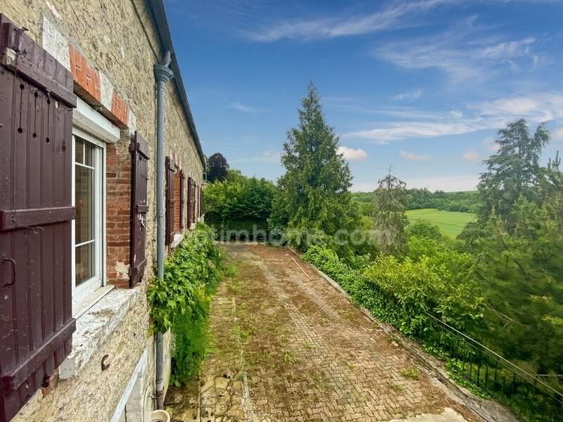 Maison à SERVAL