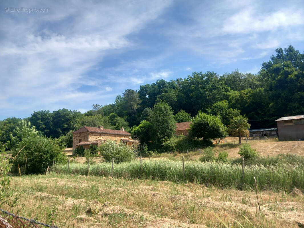 Maison à LOUBEJAC