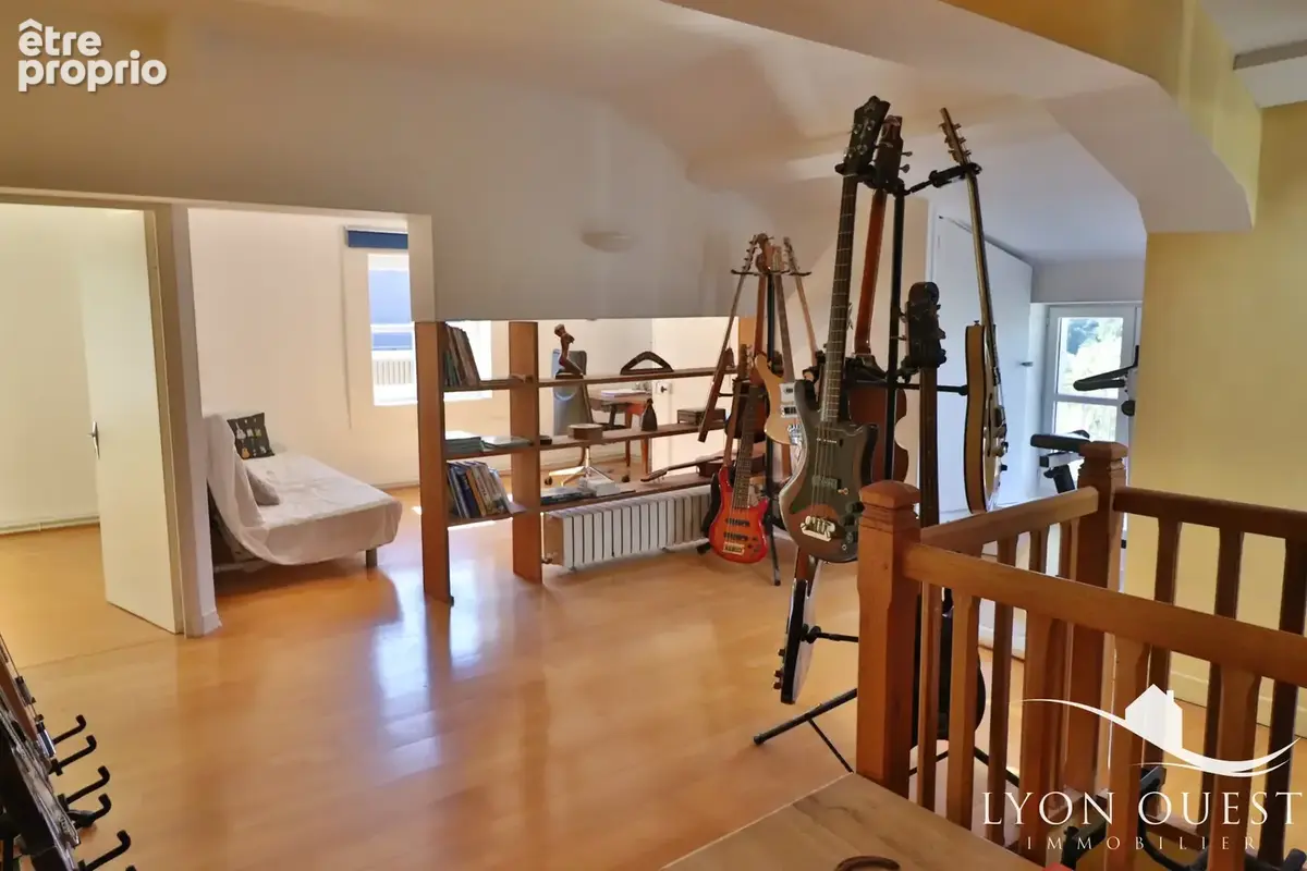 Maison de ville de caractere chargee d'histoire - photo 16