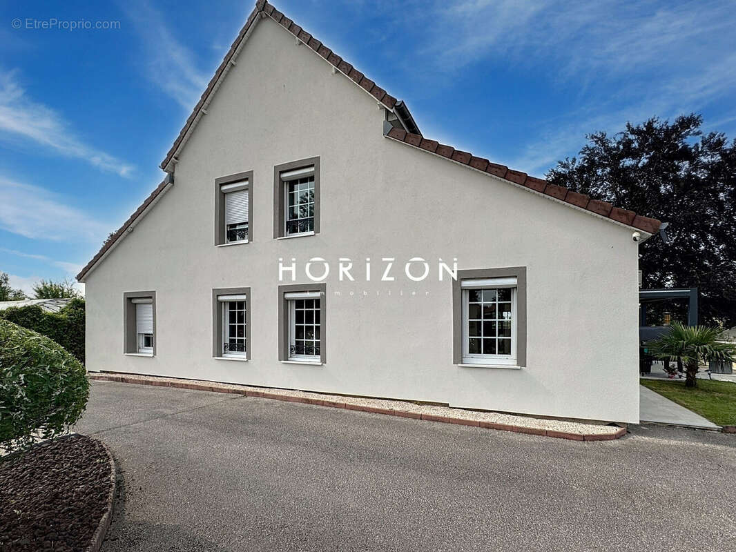 Maison à PIERRE-DE-BRESSE