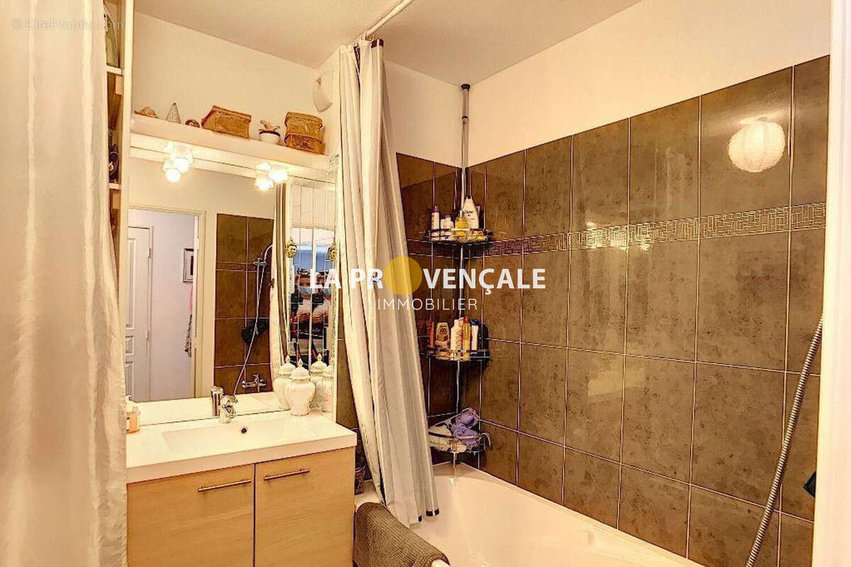 Appartement à TRETS