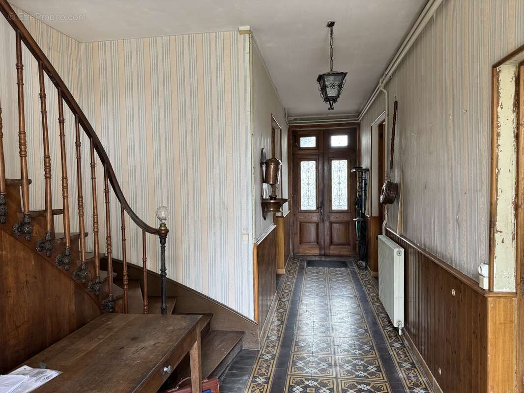 Maison à BARBEZIEUX-SAINT-HILAIRE