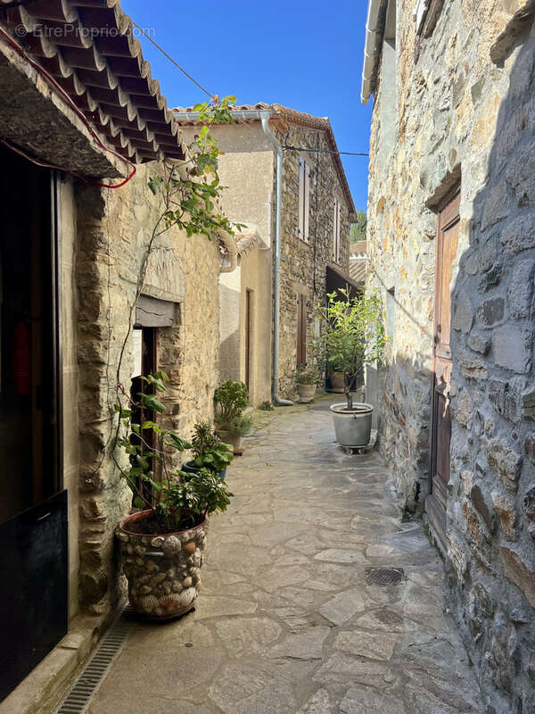 Maison à SALLELES-CABARDES