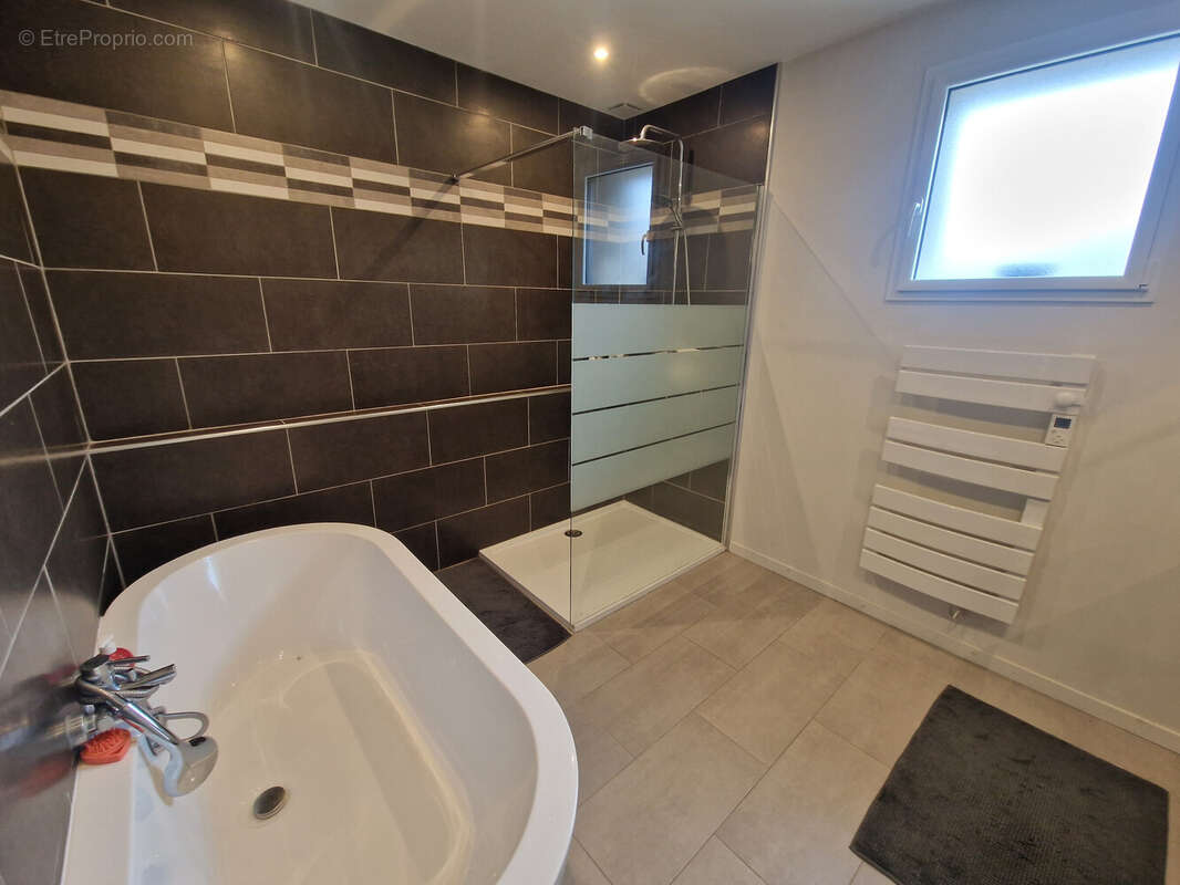 Maison à MEURSANGES