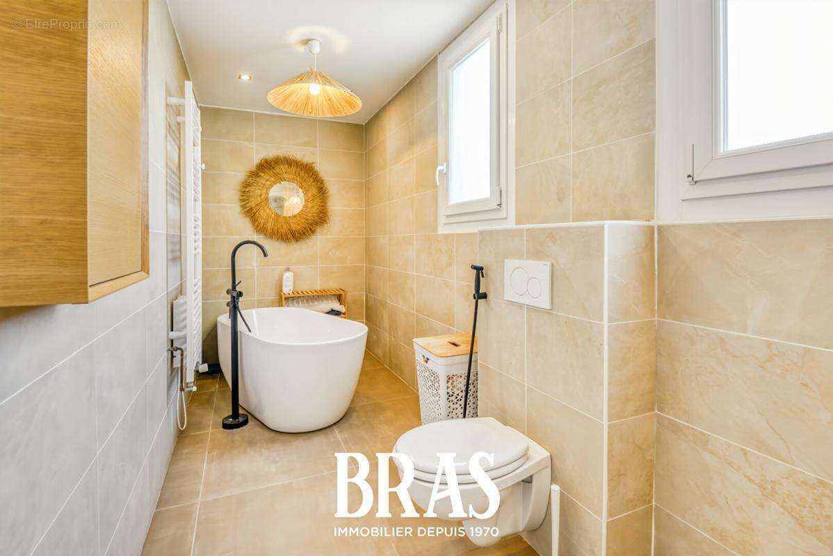 Maison à BOUGUENAIS