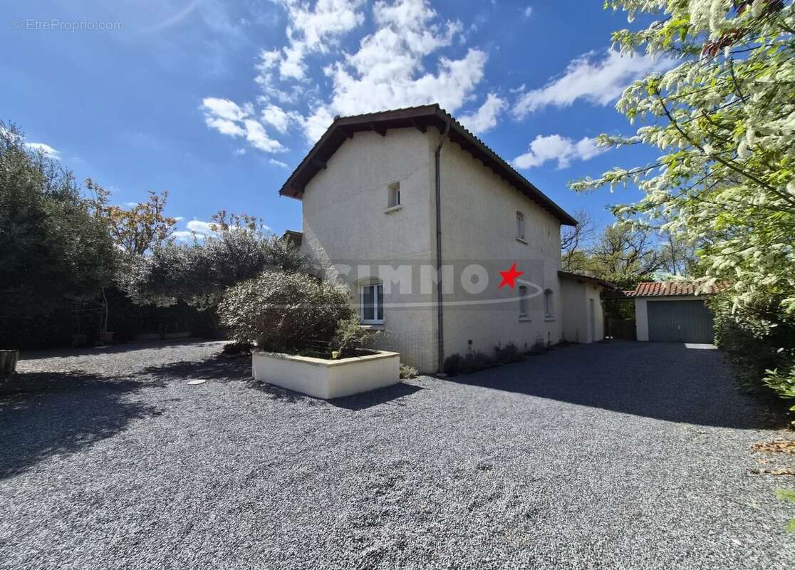 Maison à LAVAUR