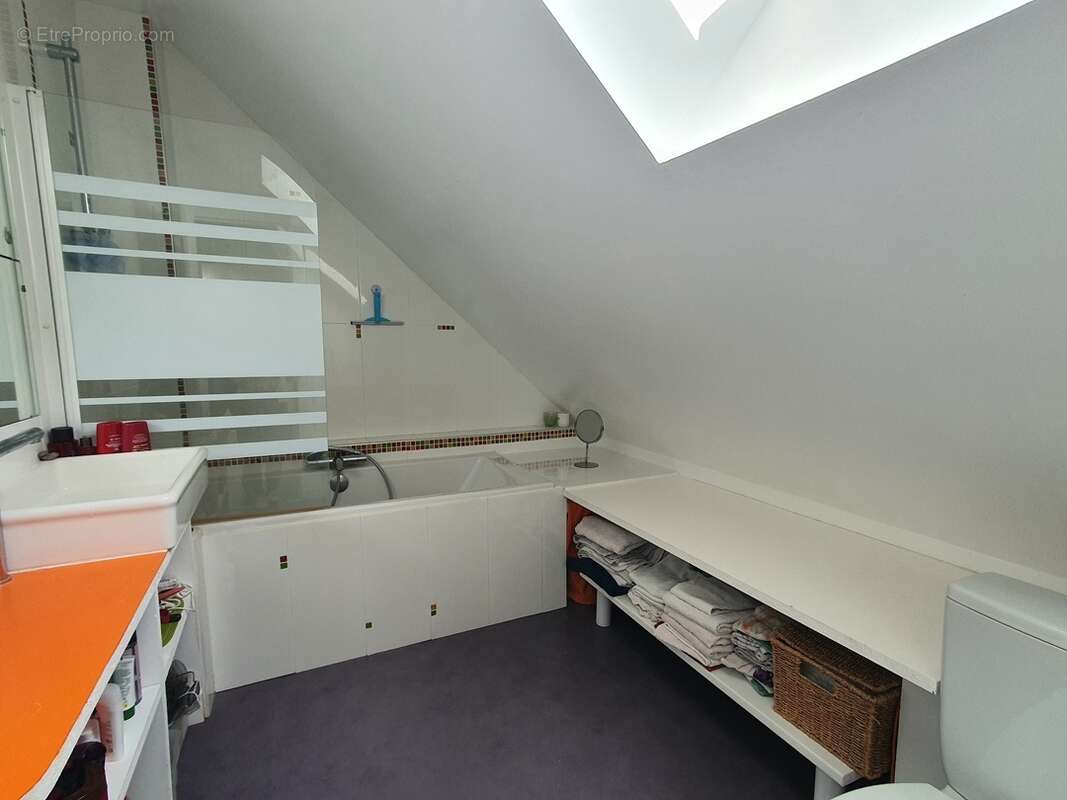 Maison à VILLENEUVE-SUR-CHER