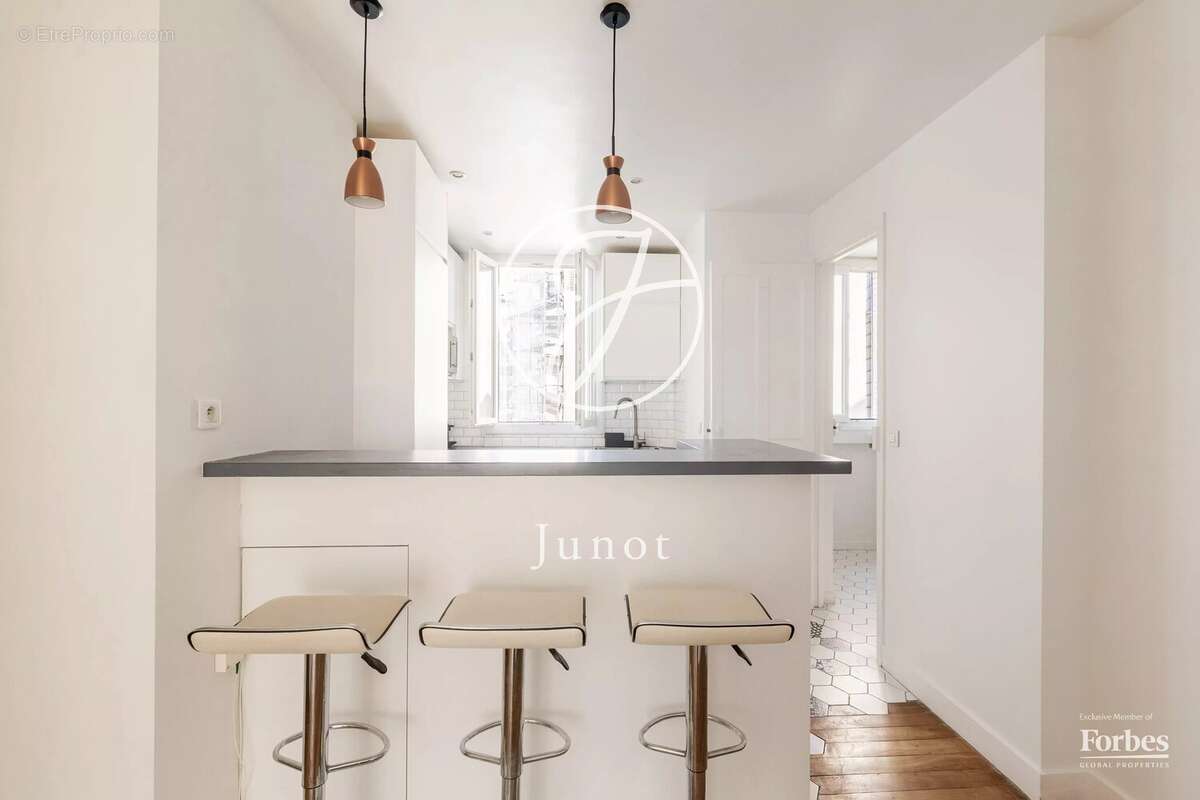 Appartement à PARIS-18E