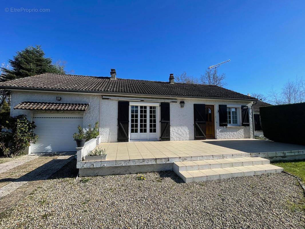 Maison à NOGENT-SUR-VERNISSON