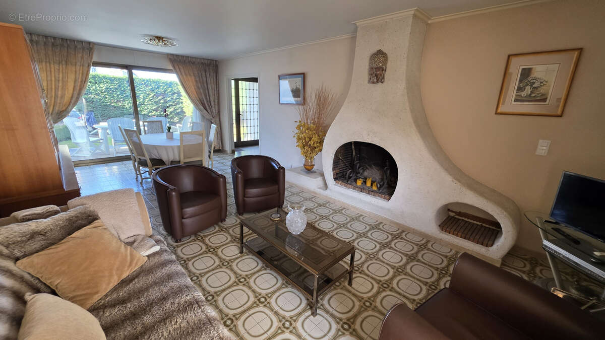 Maison à TREMBLAY-EN-FRANCE