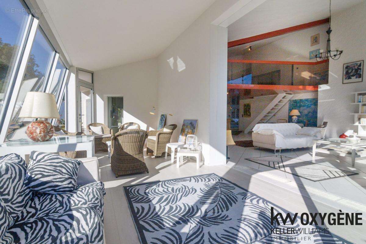 Maison à SAINT-CYPRIEN