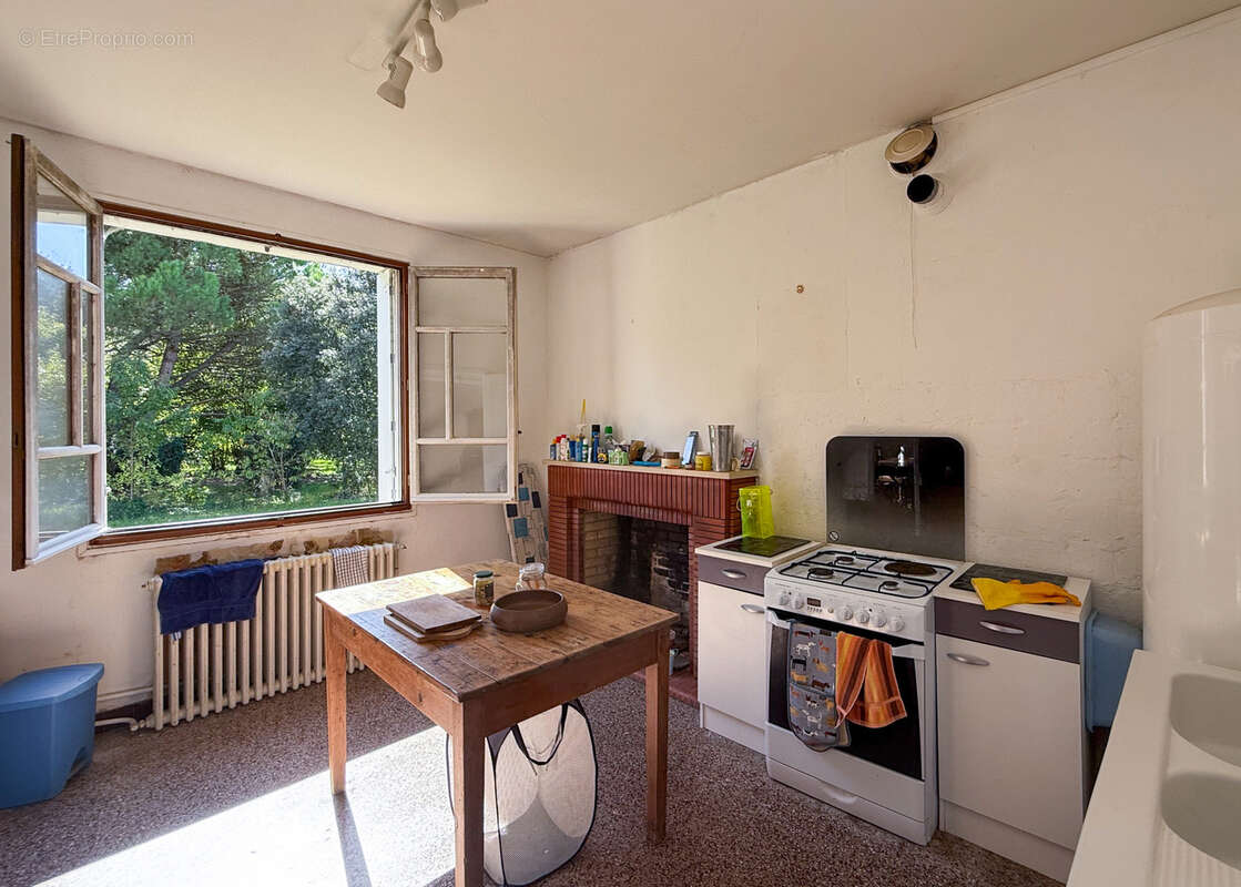 Maison à SAINT-QUANTIN-DE-RANCANNE