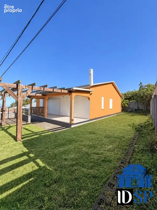 Maison 5 pièces 128 m² à vendre à Saint-Pierre (97418) - photo 2
