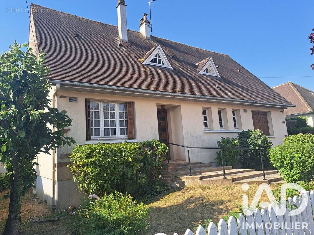 Photo 1 - Maison à BROU
