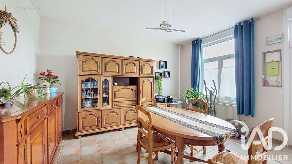Maison 156 m² à Quarouble  - photo 4