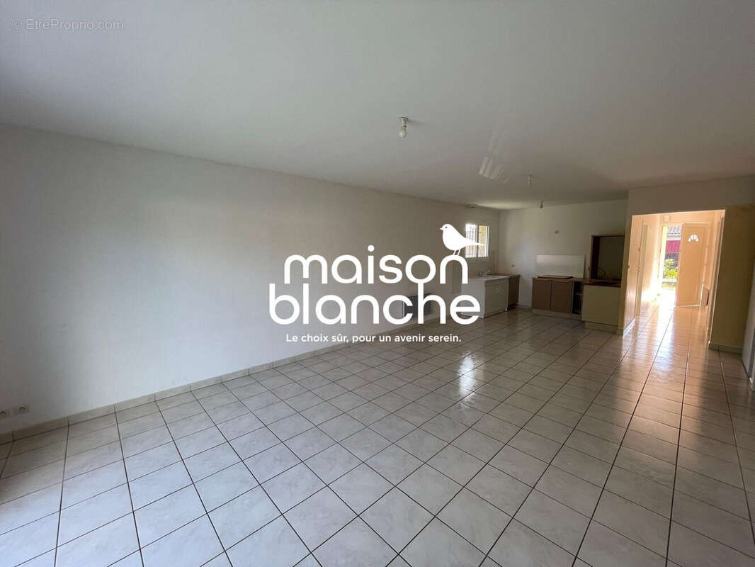 Maison 76 m² à Saint-Magne-De-Castillon  - photo 2