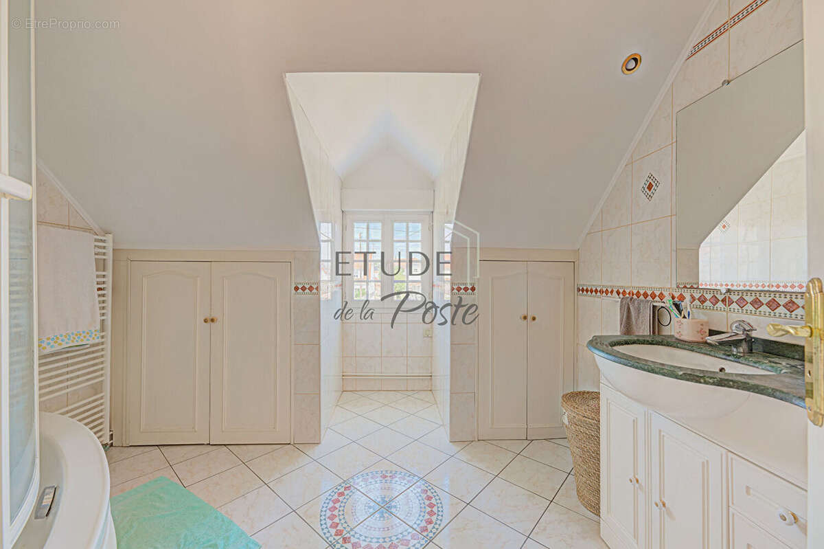 Maison Brunoy 9 pièce(s) 168 m2 - photo 14