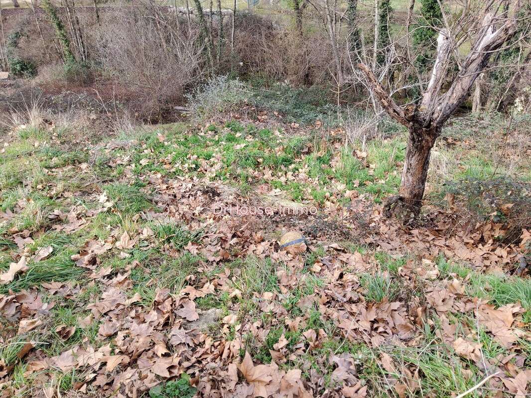 Maison à MOLIERES-SUR-CEZE