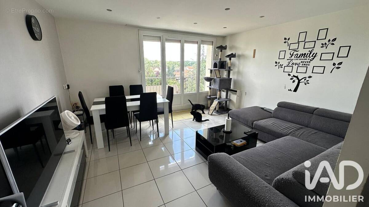 Photo 1 - Appartement à AMILLY