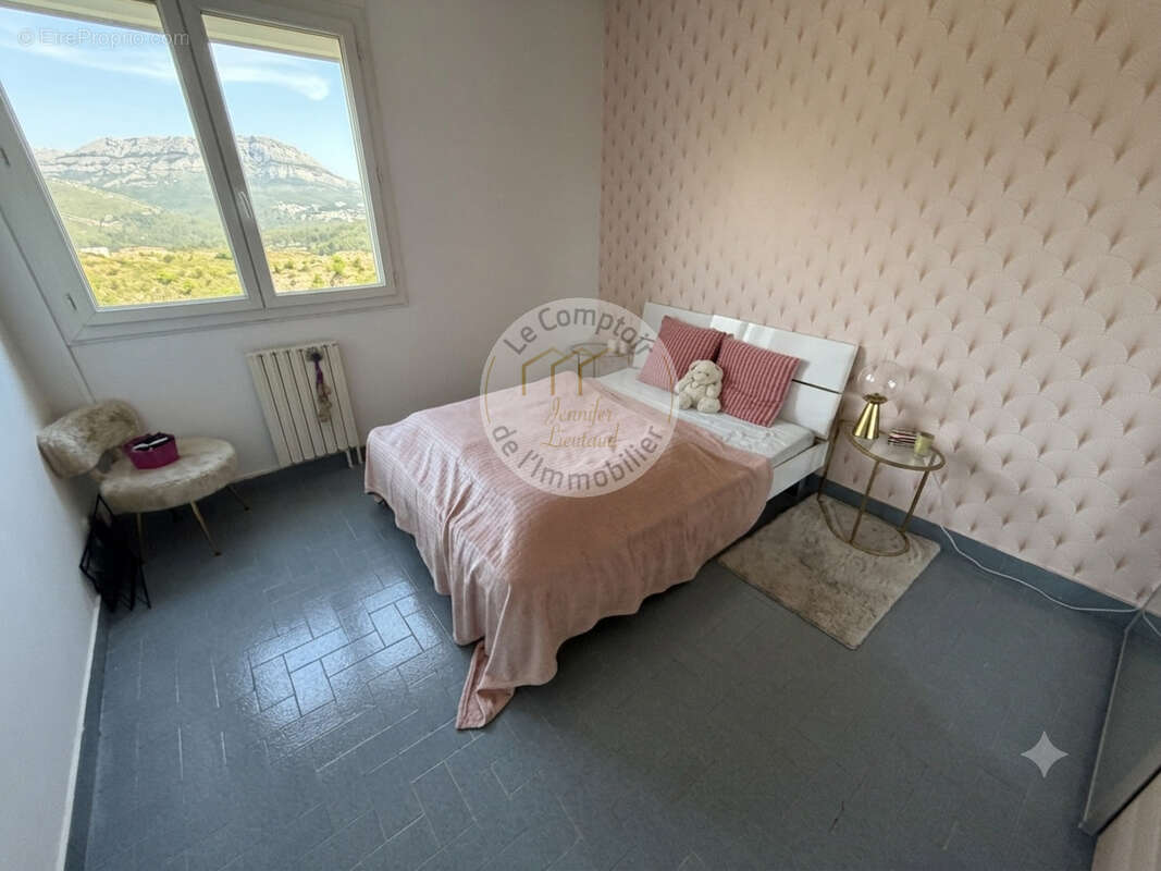 Appartement à MARSEILLE-9E