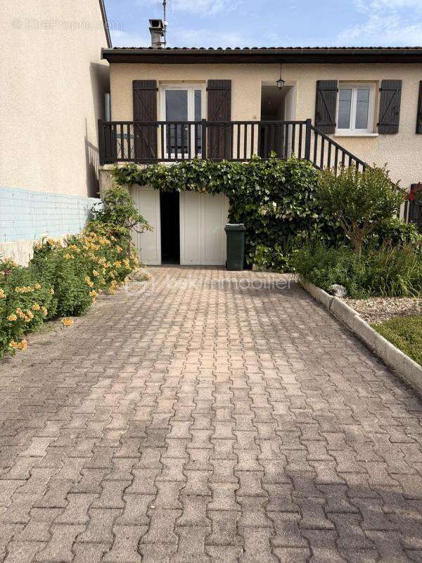 Maison à TRELISSAC