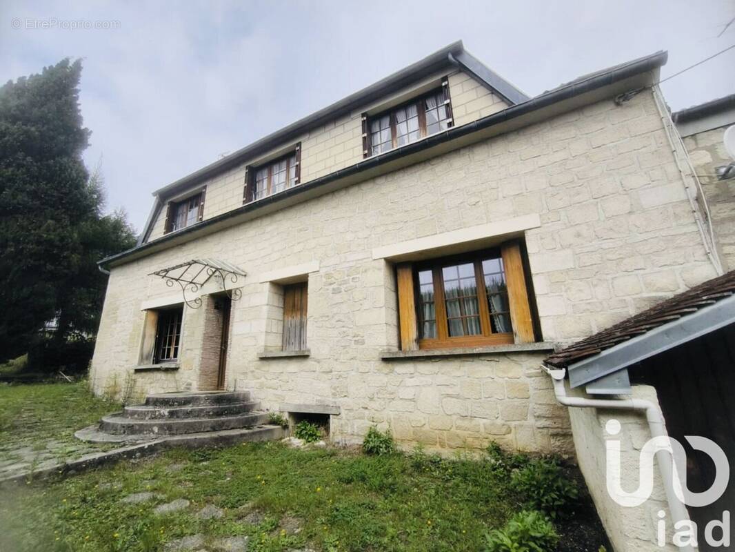 Photo 1 - Maison à CIRES-LES-MELLO