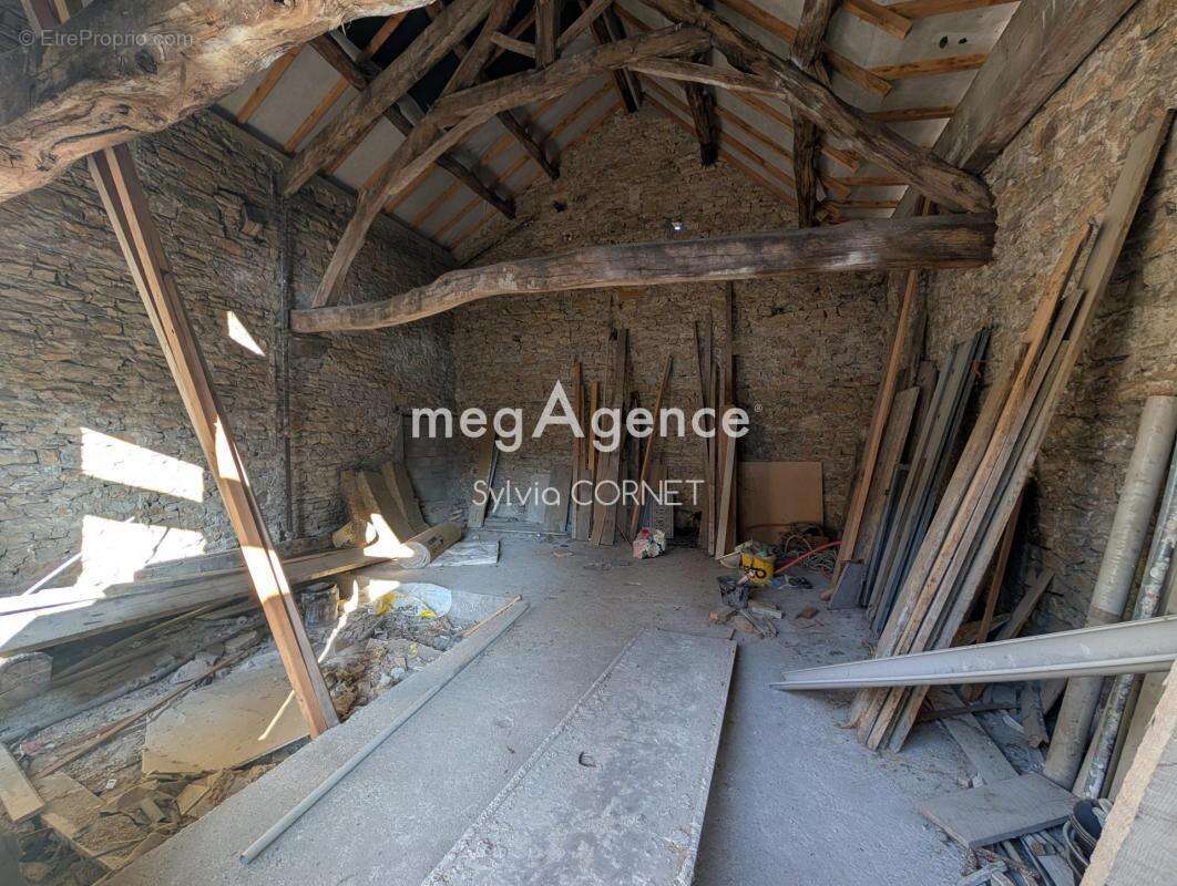 Maison à SAULT-BRENAZ