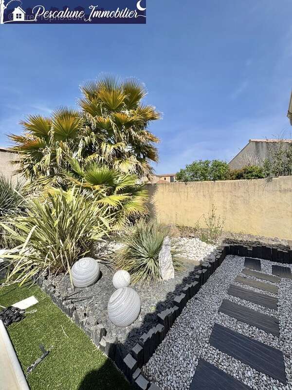 Maison à GALLARGUES-LE-MONTUEUX