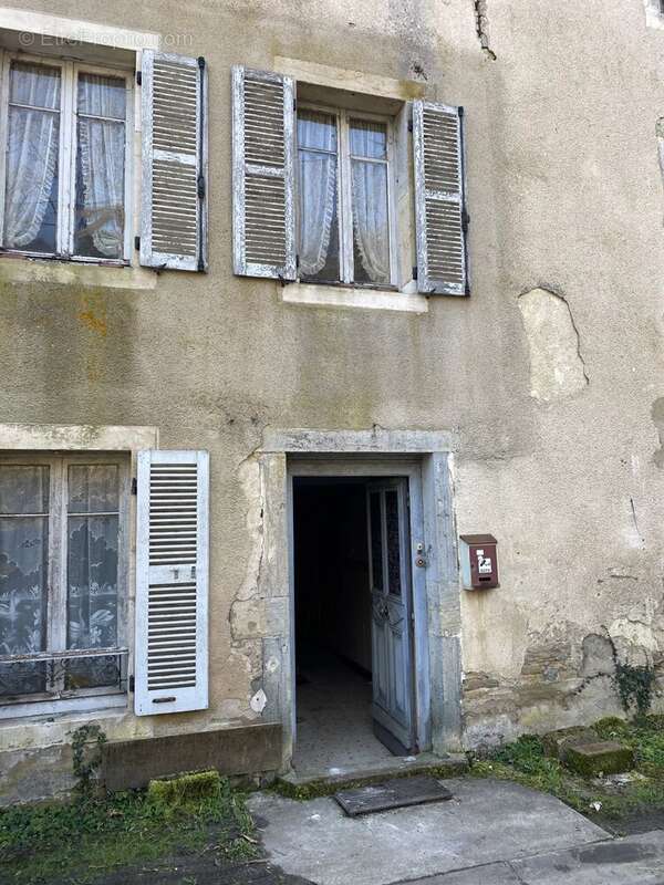 Maison à GISSEY-SUR-OUCHE