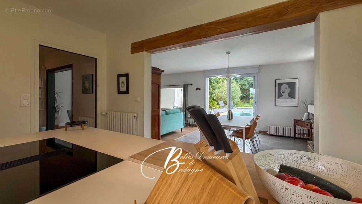 A vendre belle contemporaine avec piscine et terrain constructible à 900m d'une superbe plage, Finistère sud - photo 11