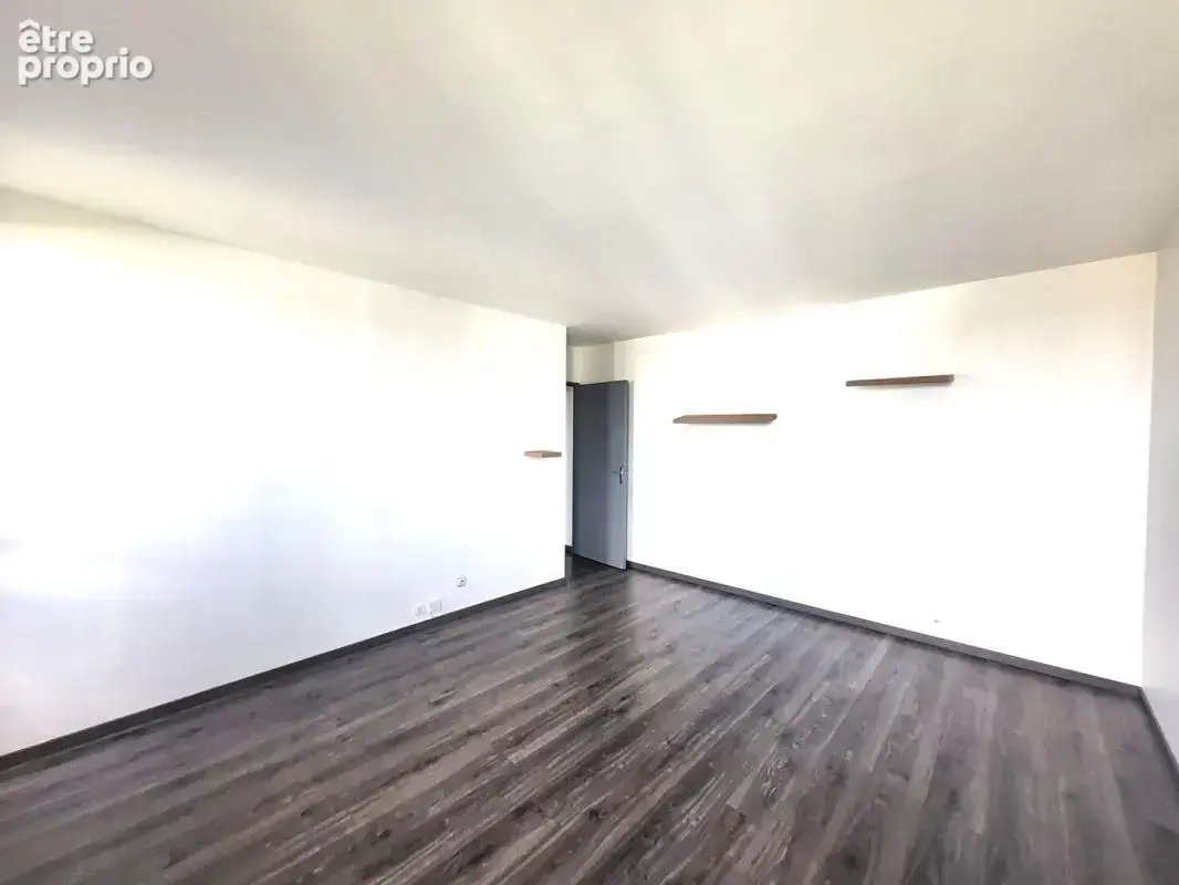 5 minutes à pied du RER A - bel Appartement  3 pièce(s) 66 m2 - photo 6