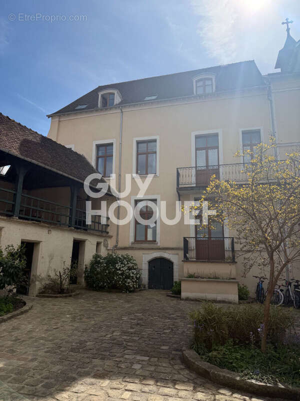 Appartement à MORET-SUR-LOING