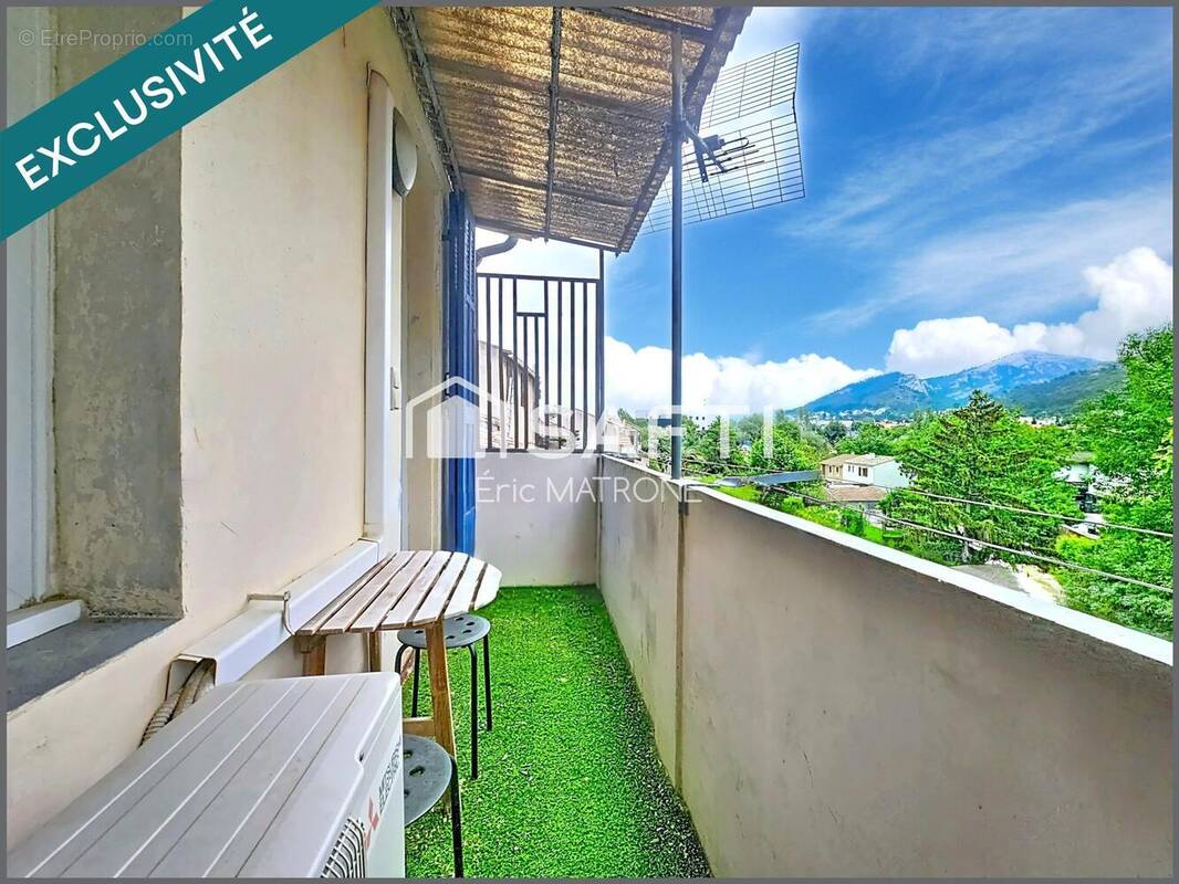 Photo 1 - Appartement à MARSEILLE-11E