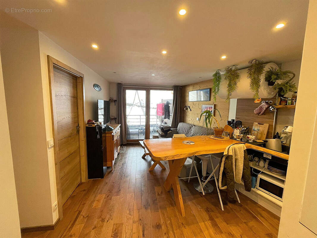 Appartement à LE CHATEL