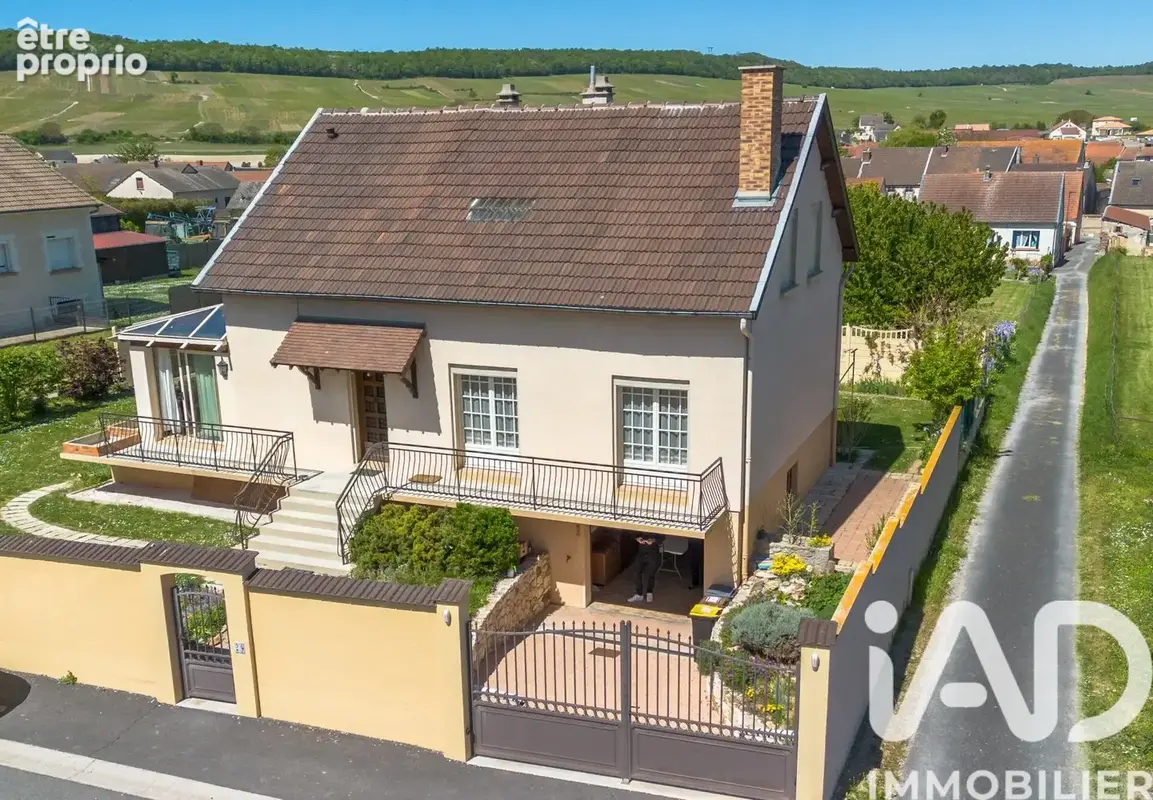 Photo 1 - Maison à BERGERES-LES-VERTUS
