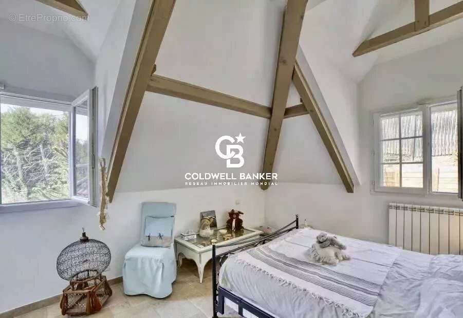 Maison à MONNETIER-MORNEX